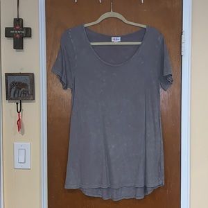 LulaRoe Classic Tee!
